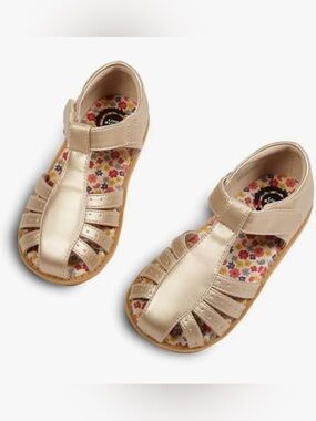 Livie and Luca Paz Fisherman Sandal 
Champagne Gold size 13 new